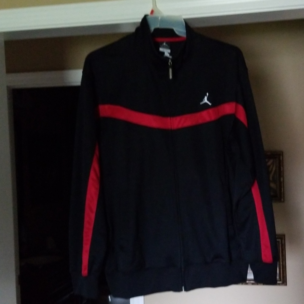 Jordan lightweight shirt/ dri-fit